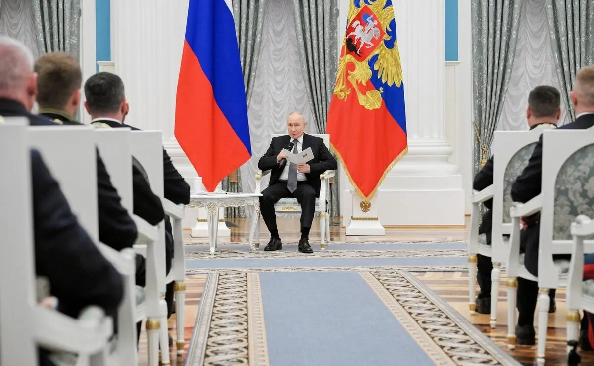Президент заявил, что по общежитию в Старобельске нанесён террористический удар, назвал виновных «неонацистским режимом», сообщил о погибших и пострадавших и поручил МИД и Минобороны подготовить ответные шаги.