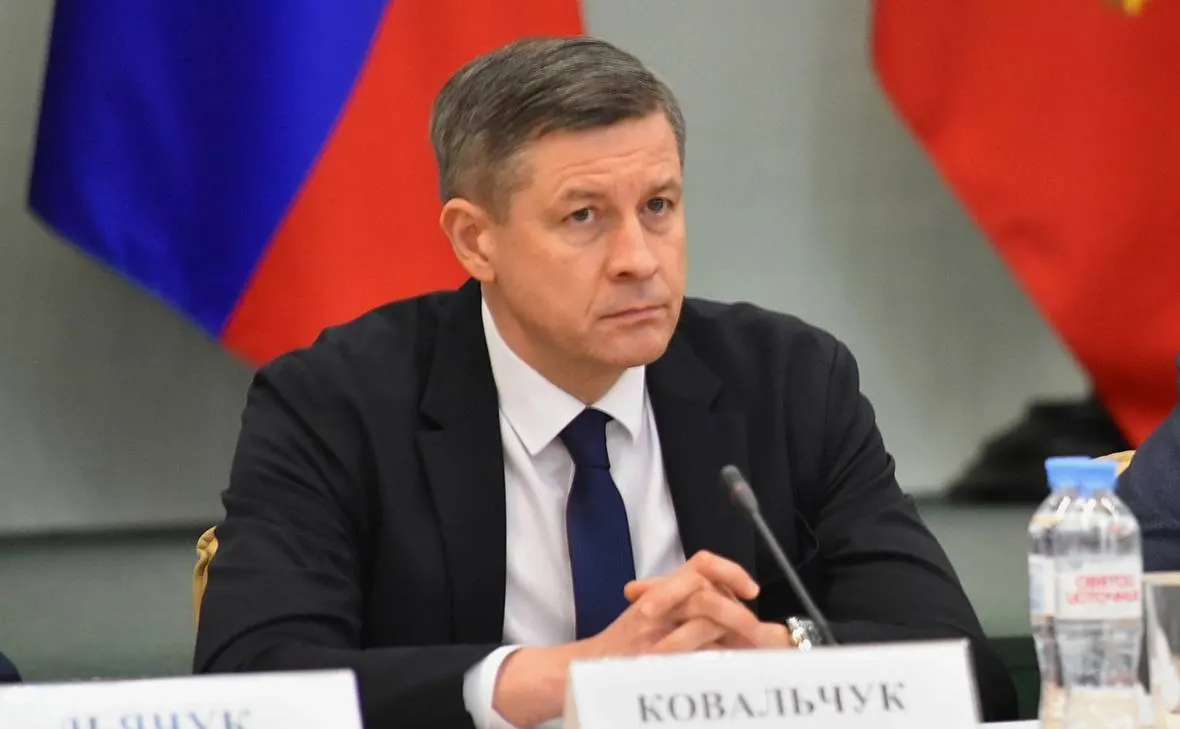 И.о. губернатора Егор Ковальчук подписал указ об отставке регионального правительства; новый состав пока не представлен.