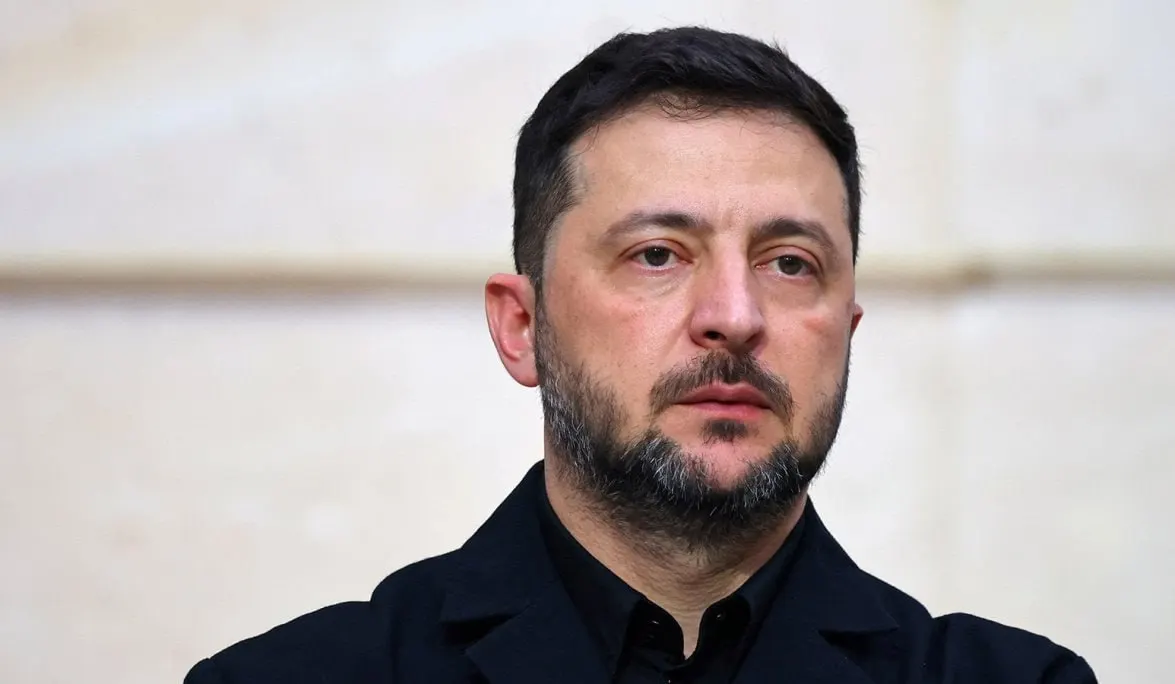 Президент Украины назвал ответ российского лидера «слабым» и заявил, что тот не желает прекращать военные действия. Ранее Зеленский предлагал временное прекращение огня и переговоры на нейтральной площадке.