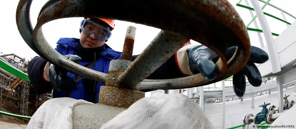 Утром 25 июня беспилотники атаковали Уфимский нефтеперерабатывающий комплекс: по данным, повреждены установки на двух заводах, в регионе видели столбы чёрного дыма. Стороны подтверждают удары, власти региона сообщают об отражении налёта.