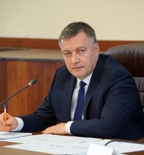 Кобзев рассказал о решениях федерального штаба: отгрузки независимым АЗС по договорам, приоритет северных поставок, работа с «Роснефтью» и прогноз роста производства топлива в июле.