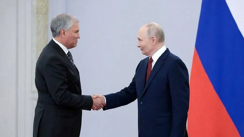 Спикер Государственной думы поблагодарил президента после вручения ордена «За доблестный труд», отметив успехи в развитии партийной системы и эффективность работы нынешнего созыва.