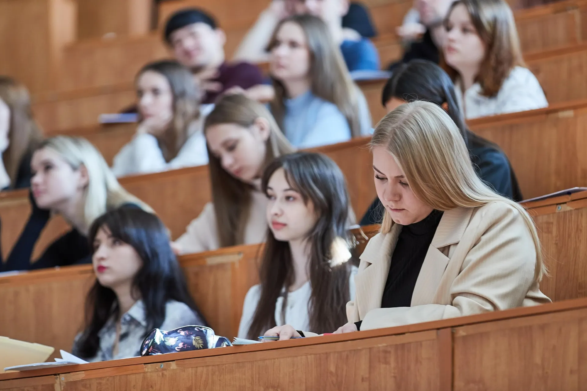 По новым правилам студентов смогут отчислять в любой момент: вместо штрафов вводится механизм компенсаций.