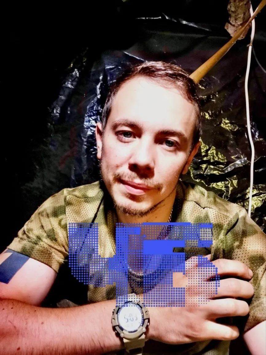 Отец погибшего моряка обвиняет военные ведомства и чиновников: парня похоронили тайно в Калининградской области, а родители лишились возможности проститься из‑за формального права распоряжаться телом у «жены».