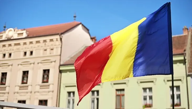 МИД Румынии потребовал выезда сотрудника посольства России и отозвал посла в Москву для консультаций после того, как с 24 по 26 июля румынские военные сбили три беспилотника, нарушившие границу.