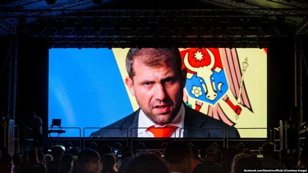Через сеть фиктивных компаний и поддельных документов проходили крупные платежи, обходившие санкции против России; в операциях задействованы крупные банки