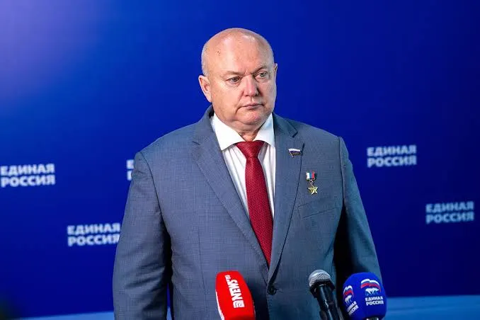 По словам первого зампреда комитета Госдумы по обороне Андрея Красова, оснований для мобилизационных мер в России на данный момент нет.