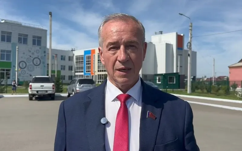 Несмотря на лидирующие показатели по России, региональные лидеры КПРФ в Сибири не сумели пройти в Госдуму.