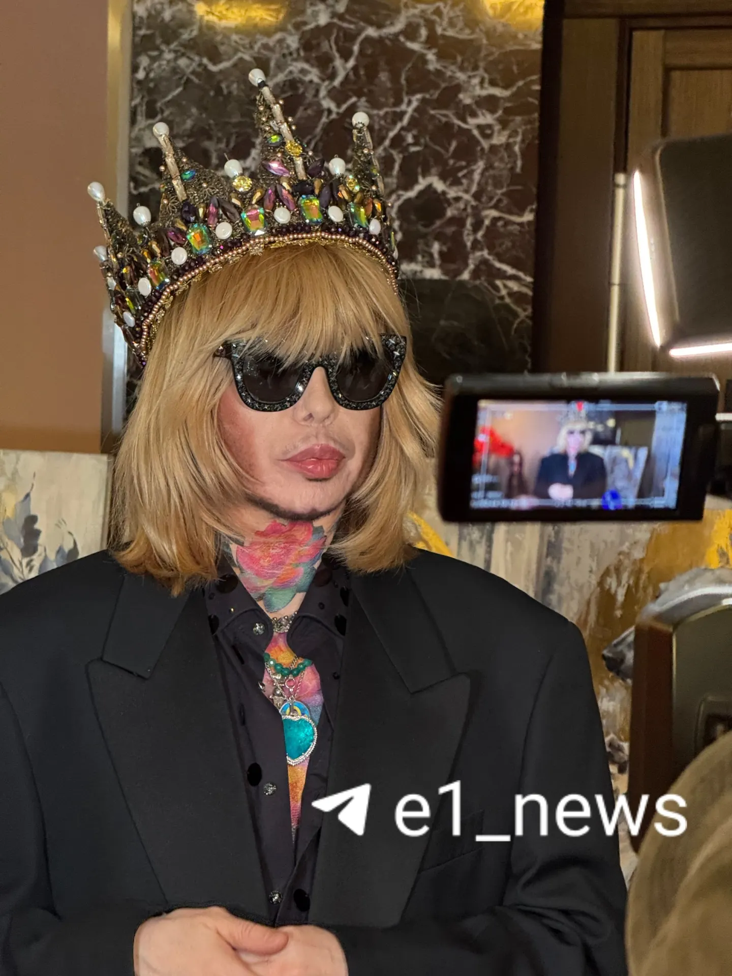 На мероприятии приняли участие более 25 дизайнеров из регионов страны; общее число участников превысило 350 человек. Открывал программу знаменитый Сергей Зверев, он лично вручал дипломы участникам показа.