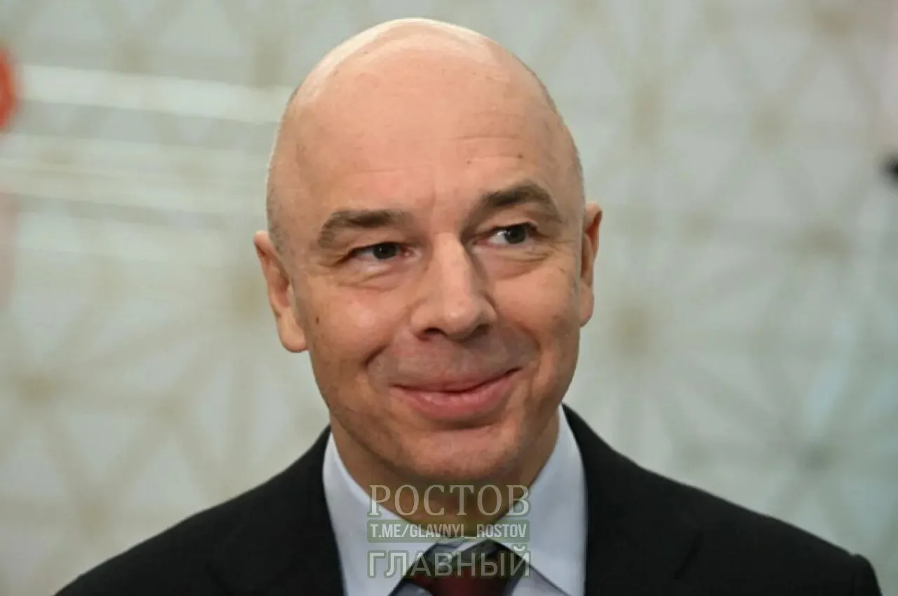 Антон Силуанов призывает граждан разумно распоряжаться средствами, расставлять приоритеты и экономить.